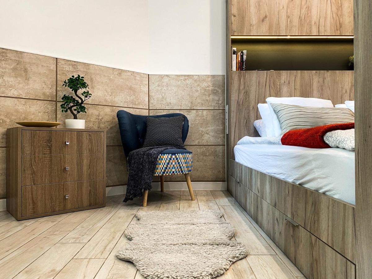 קרקוב Beautiful Studio For Couples With Air Conditioning - Old Town & Main Station מראה חיצוני תמונה