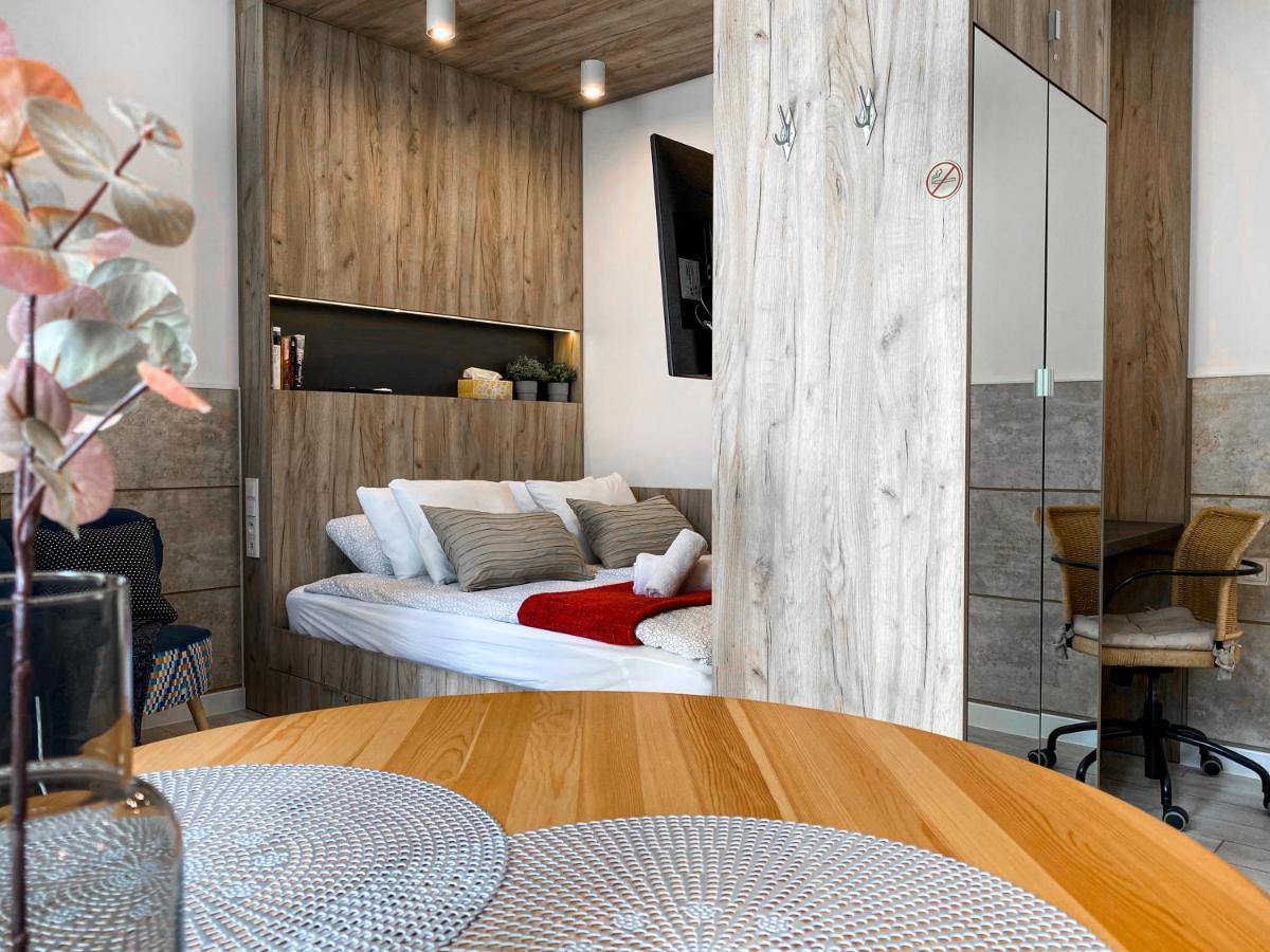 קרקוב Beautiful Studio For Couples With Air Conditioning - Old Town & Main Station מראה חיצוני תמונה