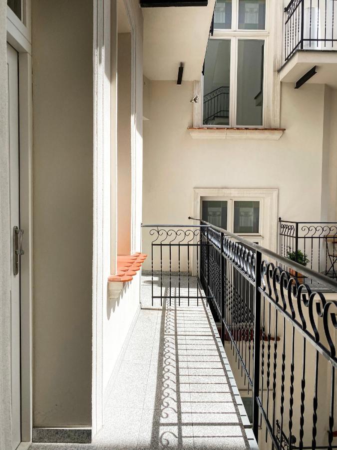 קרקוב Beautiful Studio For Couples With Air Conditioning - Old Town & Main Station מראה חיצוני תמונה